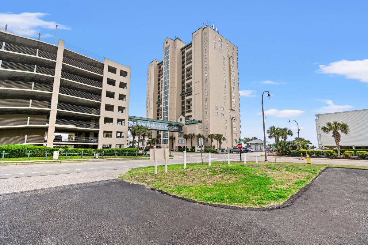 Windy Hill Dunes beachside building perspective